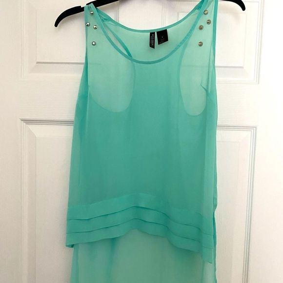 Studded chiffon fabric tank top - Picture 1 of 5